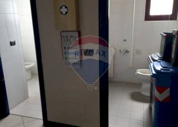 Office Via L. Brandoli, 54A
San Pietro in Elda, San Prospero - photo 11