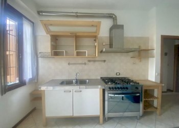 cucina - Casa indipendente Valsamoggia (zona Modena Est) - foto 7