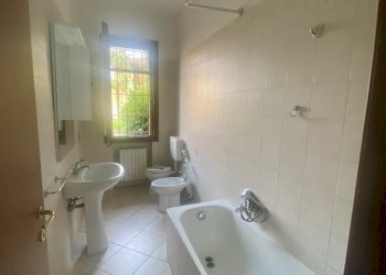 Bagno - Casa indipendente Valsamoggia (zona Modena Est) - foto 13