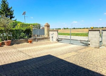 Portion of a house Strada Sanguigna, Colorno - photo 6