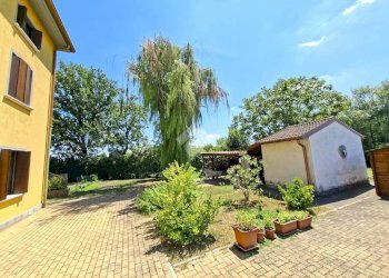 Portion of a house Strada Sanguigna, Colorno - photo 7