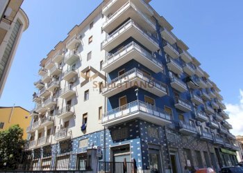 Foto 3 - Trilocale VIA FRANCESCO D'ACRI
 
3, Cosenza - foto 3