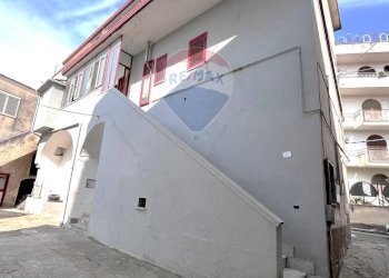 Edificio all\'aperto - Casa semi indipendente Santa Maria a Vico - foto 11