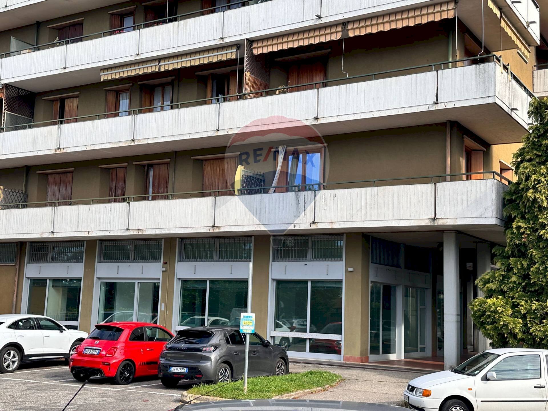 Edificio all\'aperto - Commercial Premises Solbiate Arno - photo 2