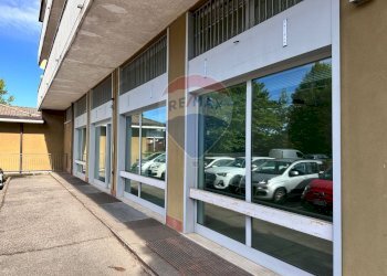 Terrazza - Commercial Premises Solbiate Arno - photo 3