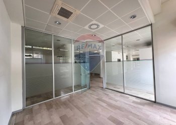 Terrazza - Commercial Premises Solbiate Arno - photo 14