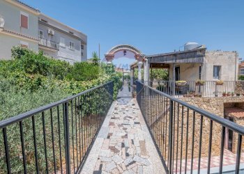 Balcone - Villa Via del Castello
 
snc, Mirabella Imbaccari - foto 3