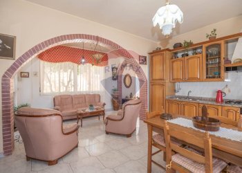 Sala da pranzo - Villa Via del Castello
 
snc, Mirabella Imbaccari - foto 15