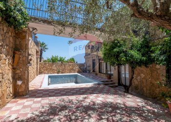 Piscina - Villa Via del Castello
 
snc, Mirabella Imbaccari - foto 24