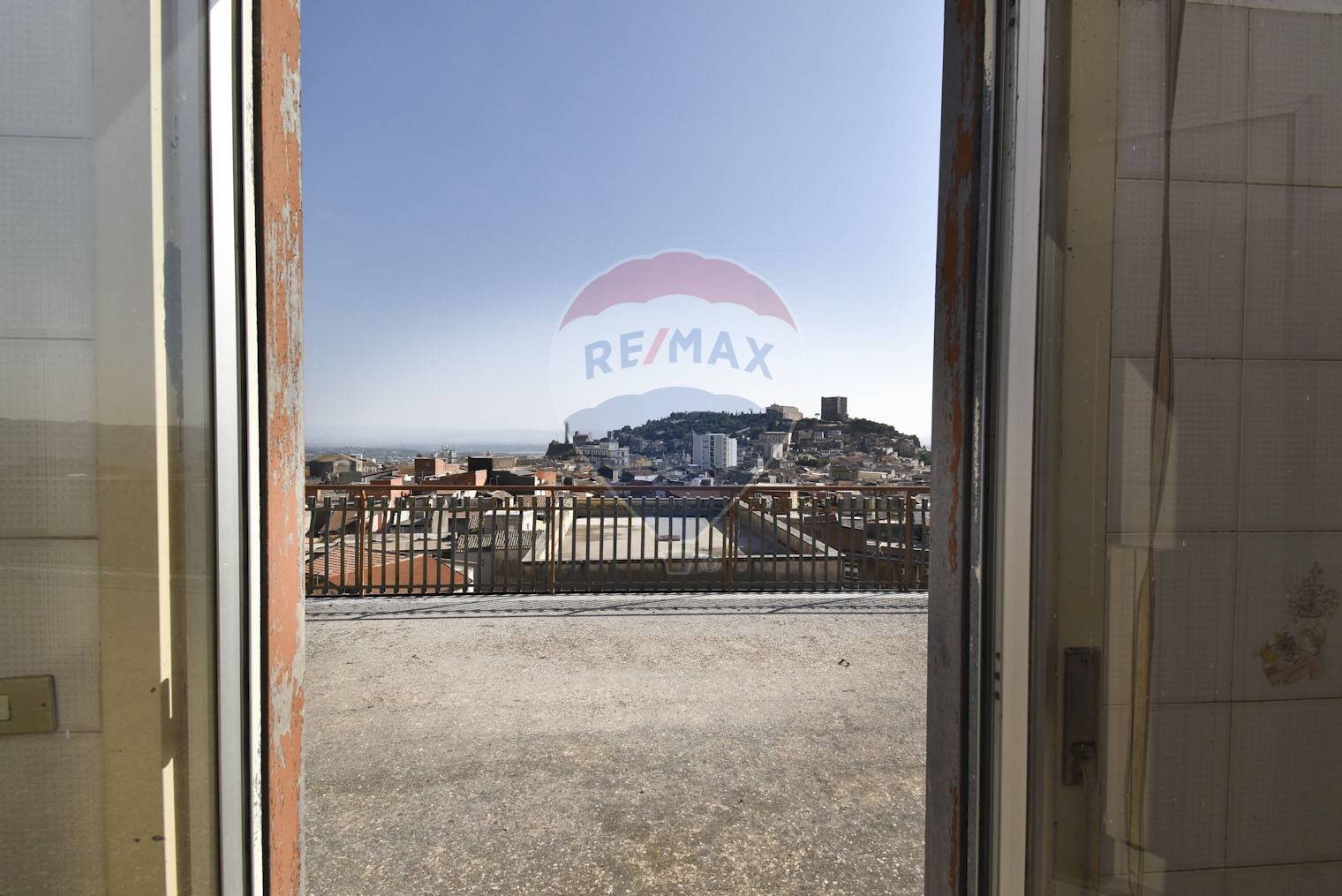 Balcone - Attico Via Emanuele Bellia
 
226, Paterno - foto 3