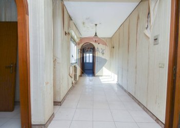 Hall / corridoio - Attico Via Emanuele Bellia
 
226, Paterno - foto 8