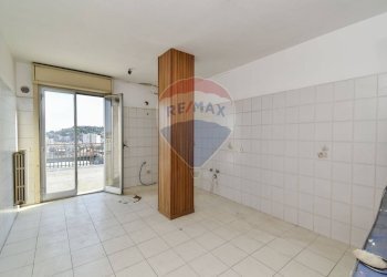 Stanza vuota - Attico Via Emanuele Bellia
 
226, Paterno - foto 31