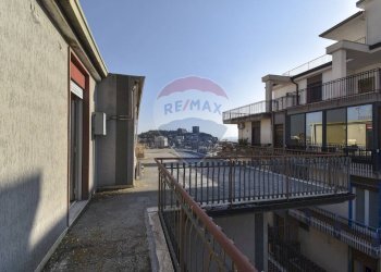 Balcone - Attico Via Emanuele Bellia
 
226, Paterno - foto 19