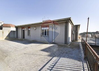 Terrazza - Attico Via Emanuele Bellia
 
226, Paterno - foto 17