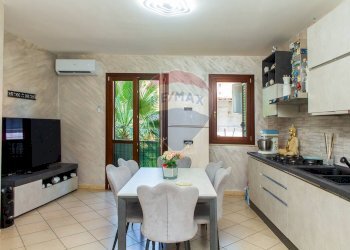Cucina - Trilocale Via Napoli
 
50B, Motta Sant'Anastasia - foto 1