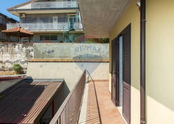 Balcone - Trilocale Via Napoli
 
50B, Motta Sant'Anastasia - foto 7