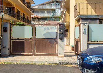 Edificio all\'aperto - Trilocale Via Napoli
 
50B, Motta Sant'Anastasia - foto 21