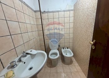 Bagno - Bilocale VIA MAZZINI
 
90, Santa Maria di Licodia - foto 11