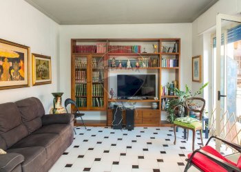 Soggiorno - Quadrilocale Via Medina
 
4, Catania - foto 3