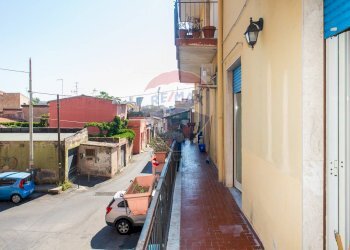Balcone - Quadrilocale Via Medina
 
4, Catania - foto 12
