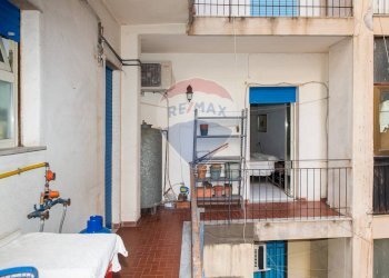 Edificio all\'aperto - Quadrilocale Via Medina
 
4, Catania - foto 23