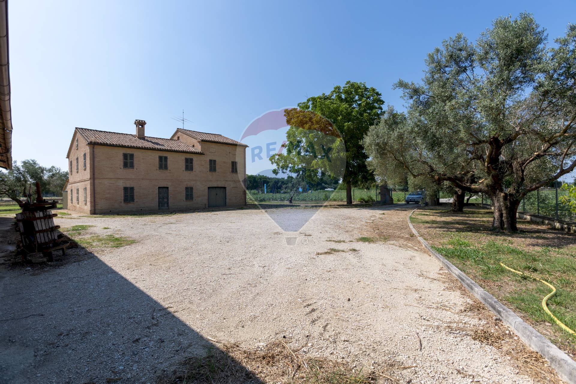 Casa all\'aperto - Casa indipendente Via Mazzangrugno
 
12, Jesi - foto 2