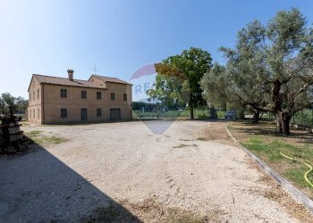 Casa all\'aperto - Casa indipendente Via Mazzangrugno
 
12, Jesi - foto 2