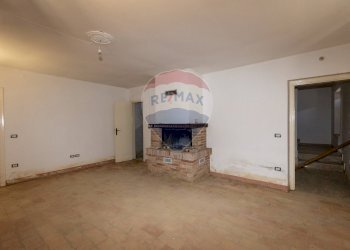 Stanza vuota - Casa indipendente Via Mazzangrugno
 
12, Jesi - foto 25