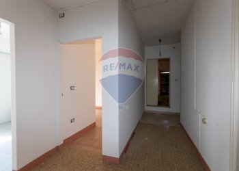 Hall / corridoio - Casa indipendente Via Mazzangrugno
 
12, Jesi - foto 38