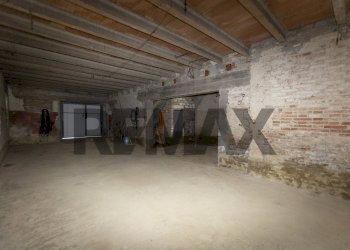 Parcheggio - Casa indipendente Via Mazzangrugno
 
12, Jesi - foto 31