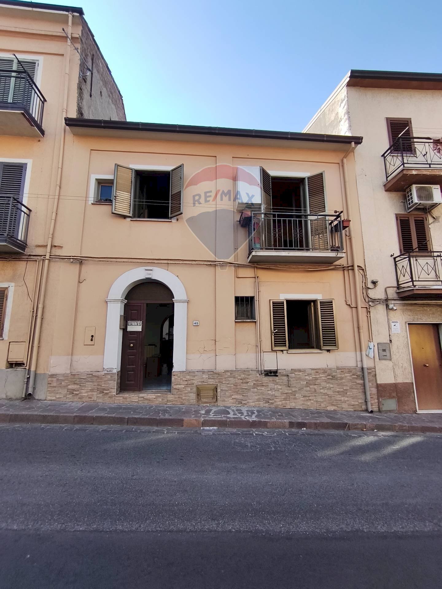Edificio all\'aperto - Casa semi indipendente via vittorio emanuele
41, Roggiano Gravina - foto 2