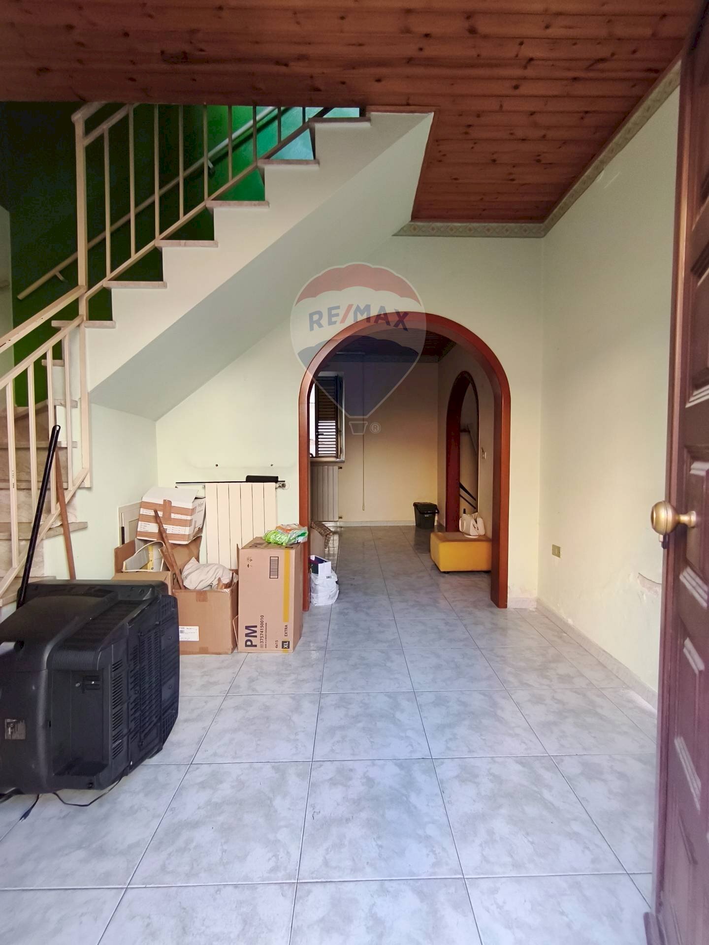 Scale - Casa semi indipendente via vittorio emanuele
 
41, Roggiano Gravina - foto 1