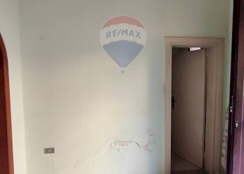 Stanza vuota - Casa semi indipendente via vittorio emanuele
 
41, Roggiano Gravina - foto 9