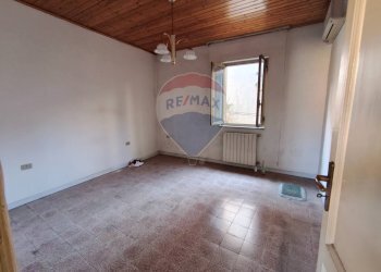 Stanza vuota - Casa semi indipendente via vittorio emanuele
 
41, Roggiano Gravina - foto 25