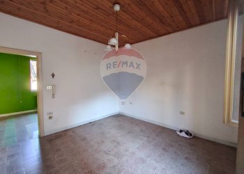 Stanza vuota - Casa semi indipendente via vittorio emanuele
 
41, Roggiano Gravina - foto 26