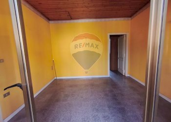 Stanza vuota - Casa semi indipendente via vittorio emanuele
 
41, Roggiano Gravina - foto 37