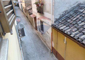 Edificio all\'aperto - Casa semi indipendente via vittorio emanuele
 
41, Roggiano Gravina - foto 43