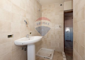 Bagno - Appartamento Via Avannotti
 
25, Catania - foto 16