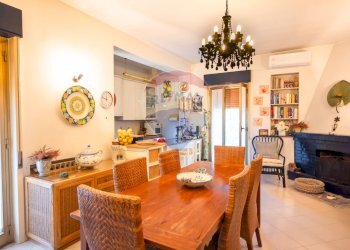 Sala da pranzo - Casa indipendente via dei gladioli
 
28, Taormina - foto 20