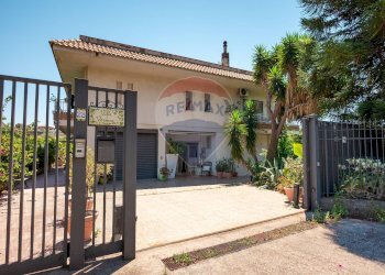 Casa all\'aperto - Casa indipendente via dei gladioli
 
28, Taormina - foto 1