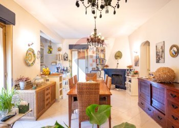 Sala da pranzo - Casa indipendente via dei gladioli
 
28, Taormina - foto 29