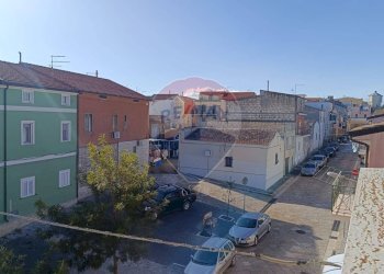Edificio all\'aperto - Casa indipendente Via Inverse
 
43/44/45, Castelluccio dei Sauri - foto 9