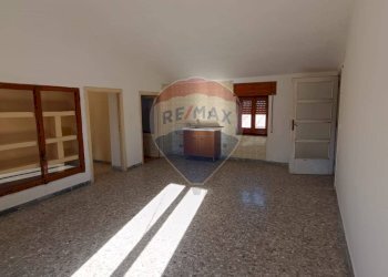 Stanza vuota - Casa indipendente Via Inverse
 
43/44/45, Castelluccio dei Sauri - foto 5