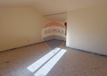 Stanza vuota - Casa indipendente Via Inverse
 
43/44/45, Castelluccio dei Sauri - foto 10