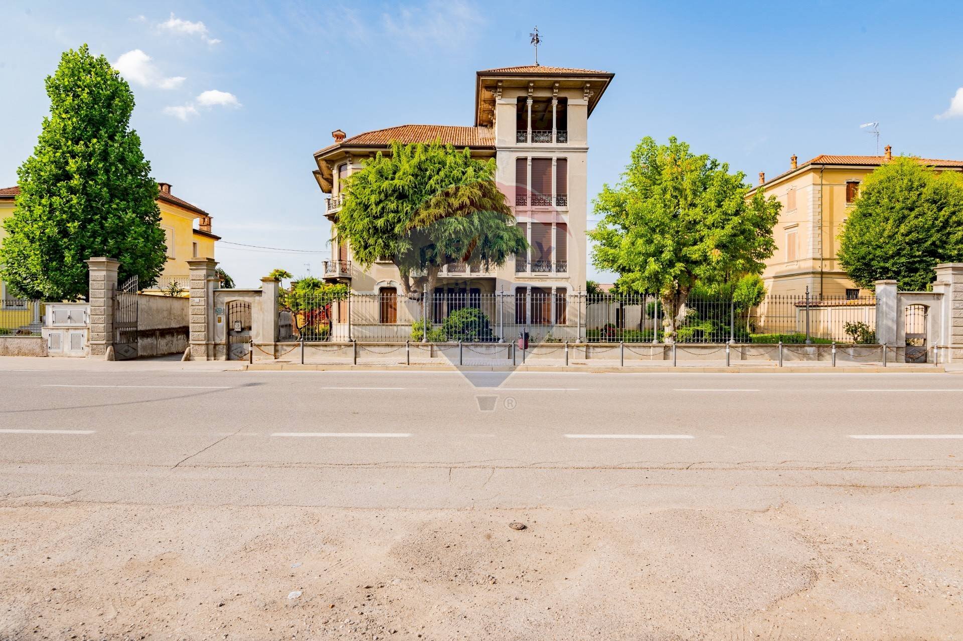 Edificio all\'aperto - Villa Piadena Drizzona - photo 1