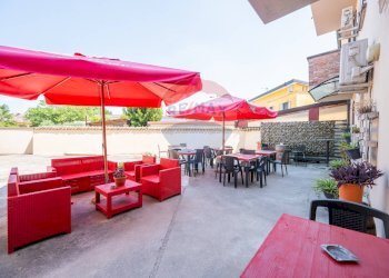 Terrazza - Bar Tavola Calda - Fredda Viale Della Repubblica
90, Casalmaggiore - foto 18