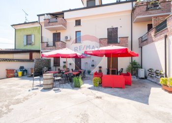 Casa all\'aperto - Bar Tavola Calda - Fredda Viale Della Repubblica
90, Casalmaggiore - foto 21
