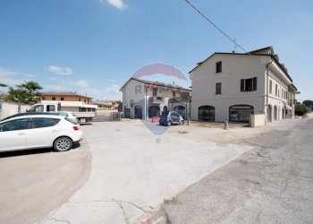 Casa all\'aperto - Bar Tavola Calda - Fredda Viale Della Repubblica
90, Casalmaggiore - foto 36