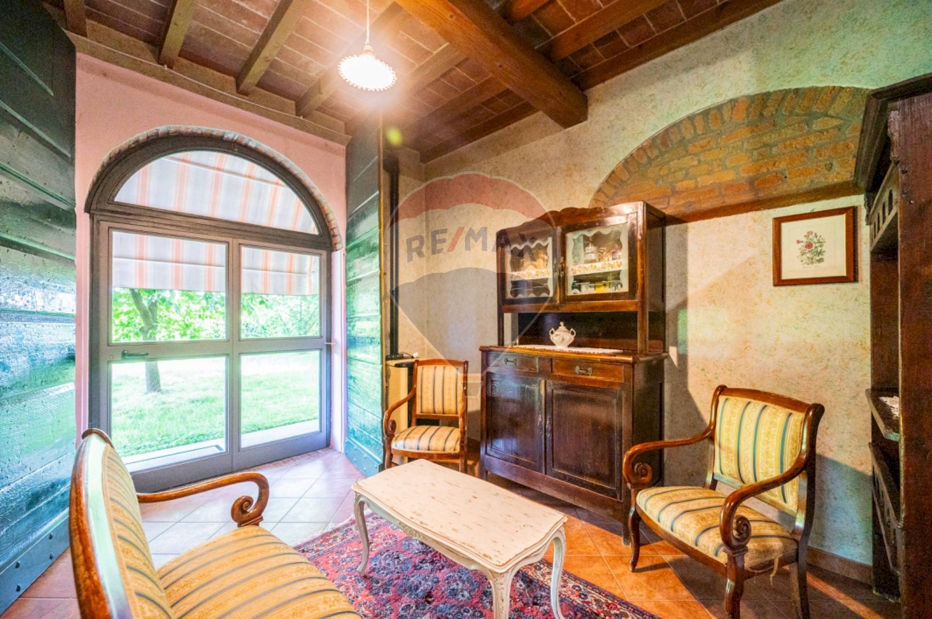 Soggiorno - Azienda agricola VIA PALAZZO
35, Viadana - foto 2