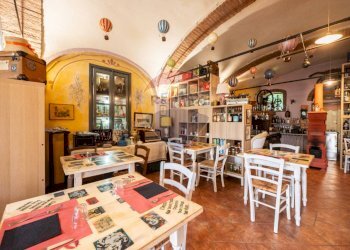 Sala da pranzo - Azienda agricola VIA PALAZZO
35, Viadana - foto 19